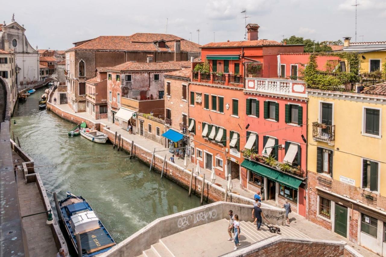 Carmini Canal View And Balcony With Lift Venesia Bagian luar foto