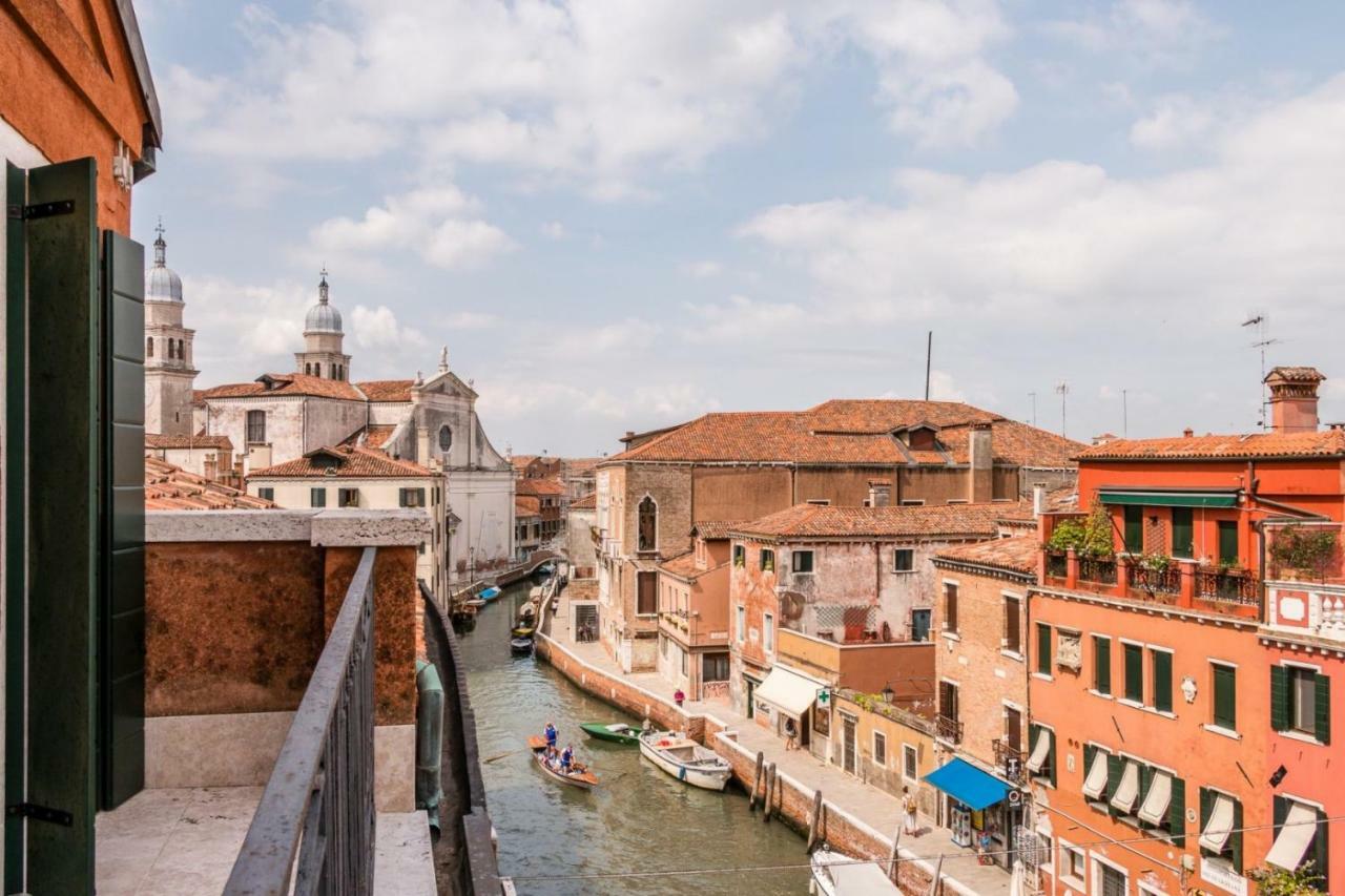 Carmini Canal View And Balcony With Lift Venesia Bagian luar foto