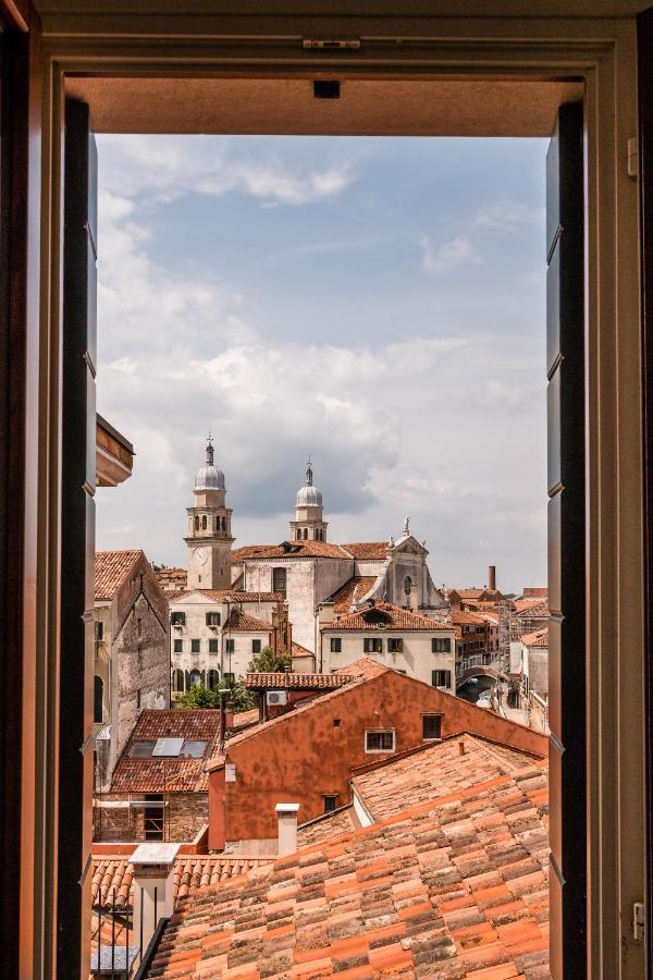 Carmini Canal View And Balcony With Lift Venesia Bagian luar foto